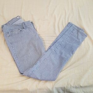 *LAST CHANCE* blue and white skinny jeans